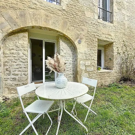 Cozy Garden -